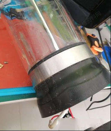 由温度保险丝开路导致破壁机不加热的检修