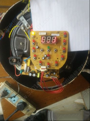 美的电压力锅C6代码故障的维修过程