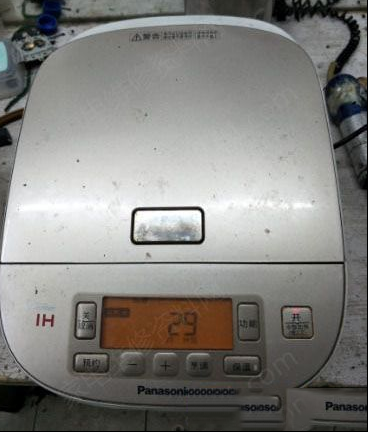 松下SR-AFY181-N电饭煲不通电的检修思路