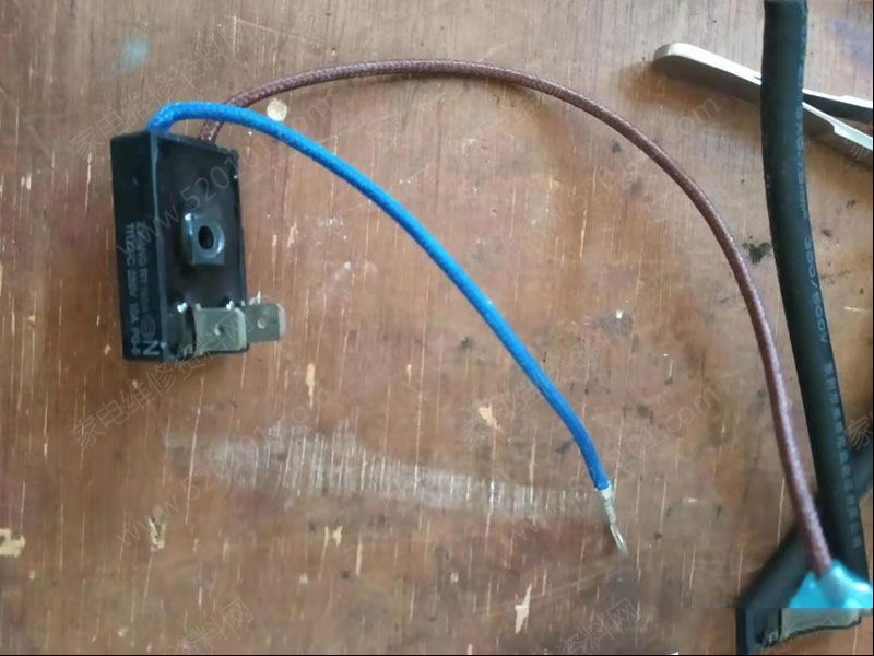 普通电饭煲通电无反应的检修思路