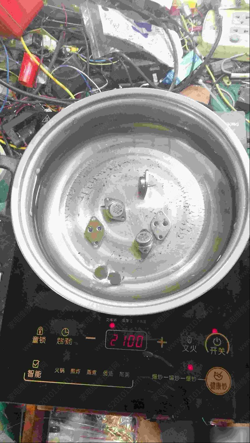 九阳触摸式电磁炉通电无反应的检修思路