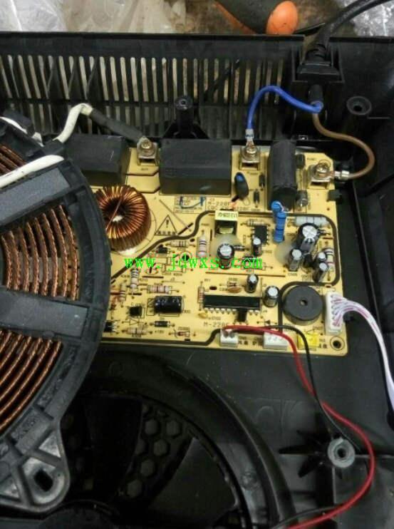 九阳C21-SK001电磁炉不通电的维修