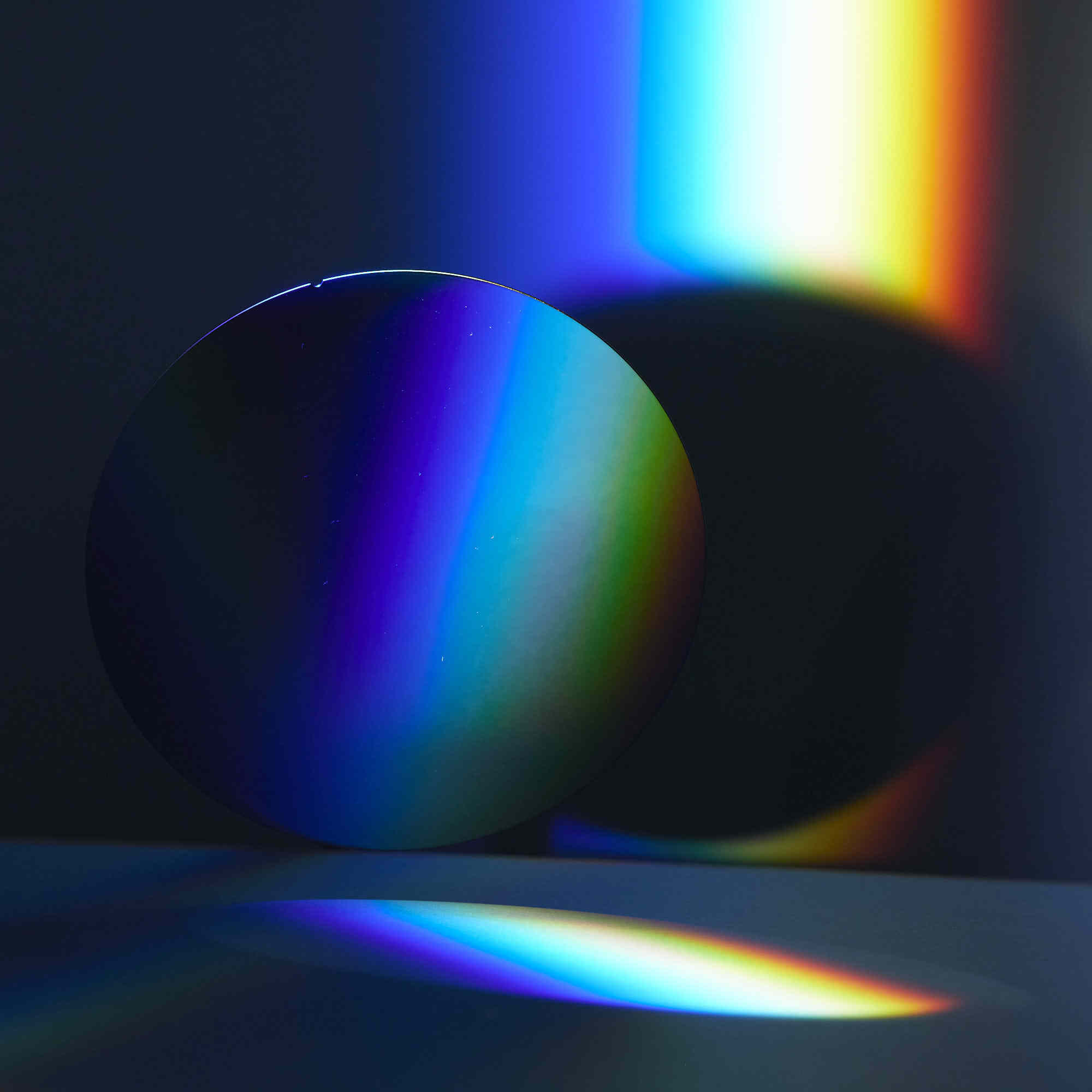 IQE宣布与MICLEDI合作，开发用于AR产品的微型LED