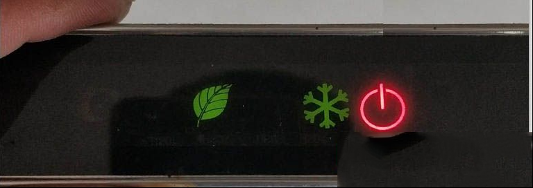 长虹空调出现树叶图标闪烁的检修思路