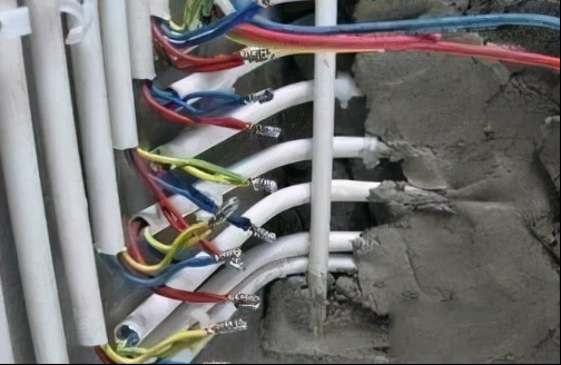 怎么查墙里电线的漏电位置，跟着电工老师傅学查漏电