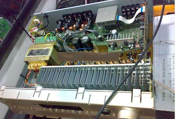TX-SR8550安桥功放维修f复位电路不良导致不开机一例