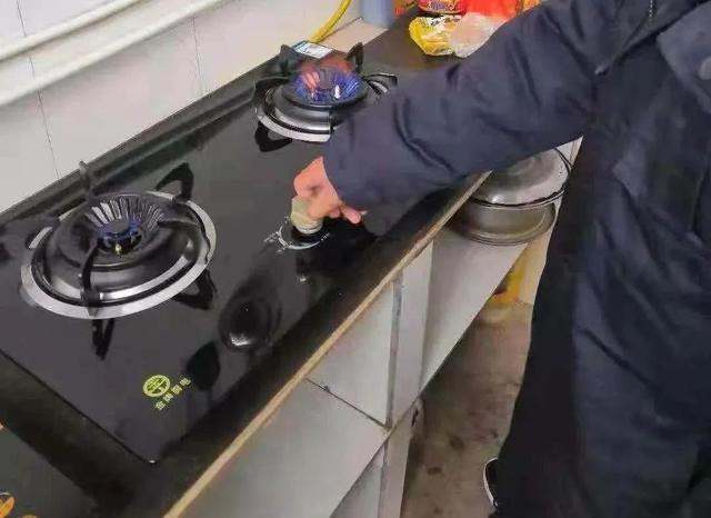 遇到西门子洗衣机显示e-10如何维修？3个故障维修帮助你