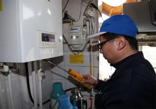 三菱重工中央空调显示检查故障哪里坏了 三菱重工海尔空调报警E45如何维修