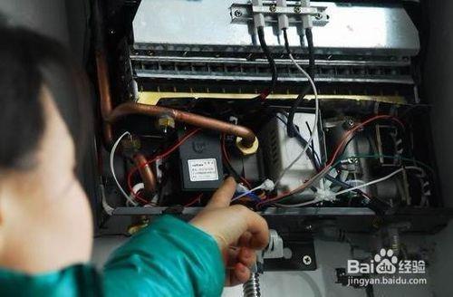 大金变频空调不制冷会停机全部原因及如何维修