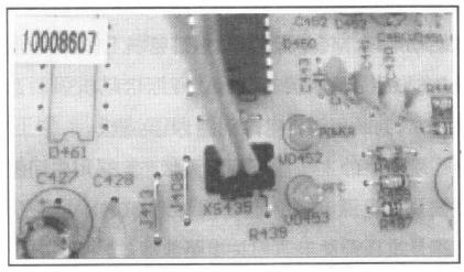 长虹变频空调开机室内即显示“F6”或外机短暂 启动显示“F6” ...