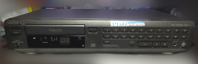 两次修复索尼MCE-F11  CD(VCD)机不读碟故障