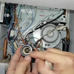 阿里斯顿热水器水滴图标常见问题处理方法