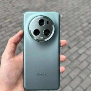 荣耀 Magic5 Pro 的超广角视角是多少度